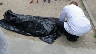 Новый поворот: мужчина, который погиб на улице Гоголя, мог быть самоубийцей