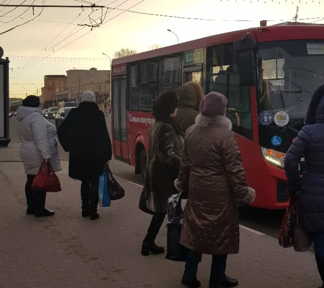 "Почему же про нас все забыли, мы же ведь тоже живые люди!" - Рязанка рассказала, как обстоят дела с транспортом в районе Торфмаш