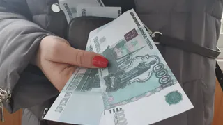 38-летняя жительница Рязани лишилась крупной суммы при покупке телефона
