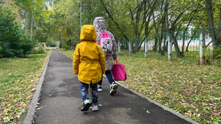 "В каких условиях учатся дети!": рязанские родители в гневе из-за сдвига сроков по новой школе в Дядьково 