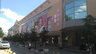 В ТРЦ "Малина" сработала пожарная сигнализация: посетителей эвакуировали из здания
