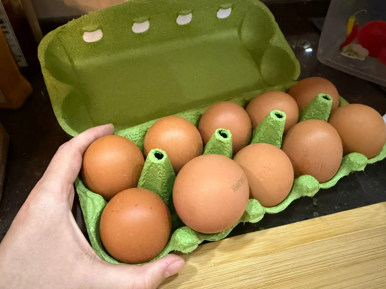 Не только черника — добавьте эти 4 продукта в рацион, и глаза скажут спасибо