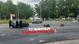 Курьер попал под колеса автомобиля в Рязани