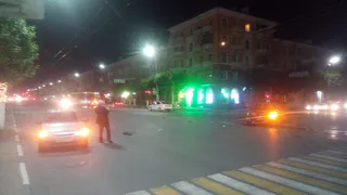 В центре Рязани девушка на «пятнадцатой» выехала на красный и устроила массовое ДТП