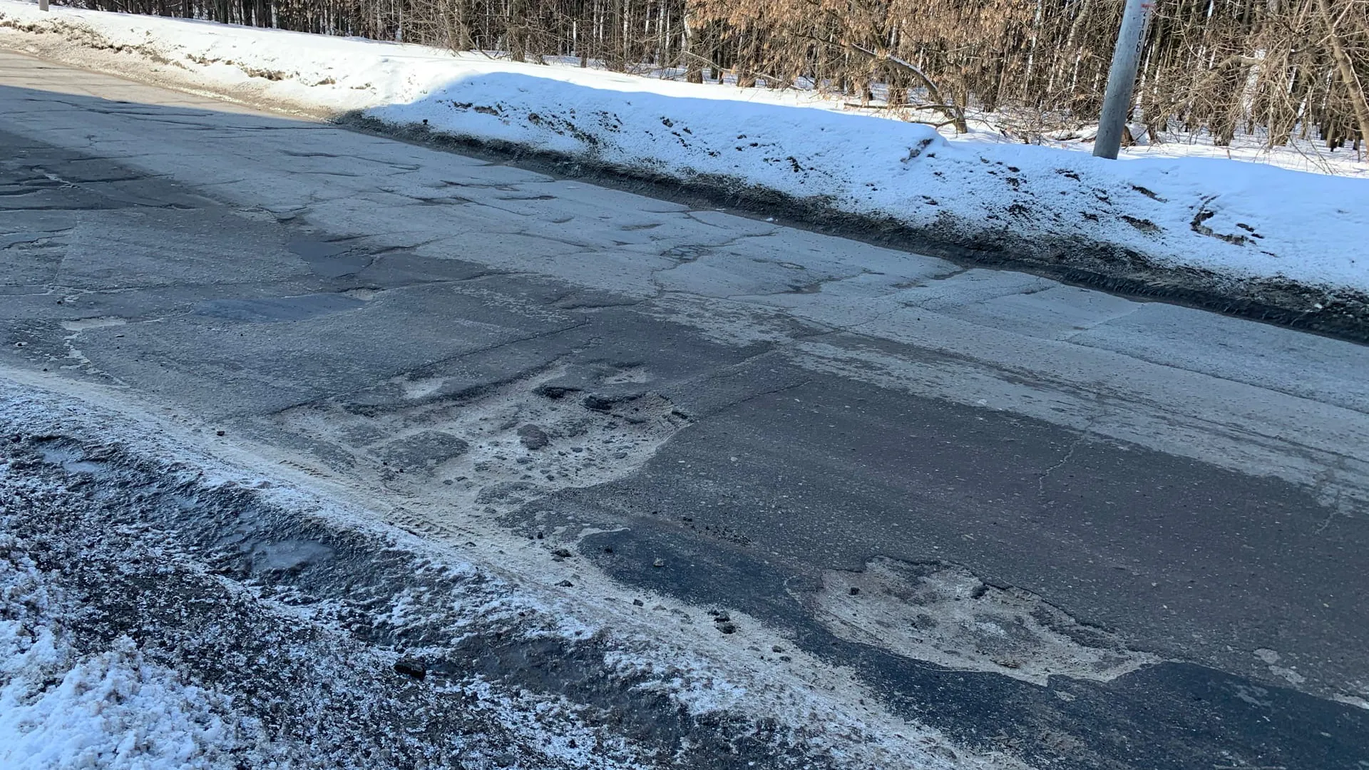 Жители Рязани жалуются на ямы на трассе М5 в направлении Шацка