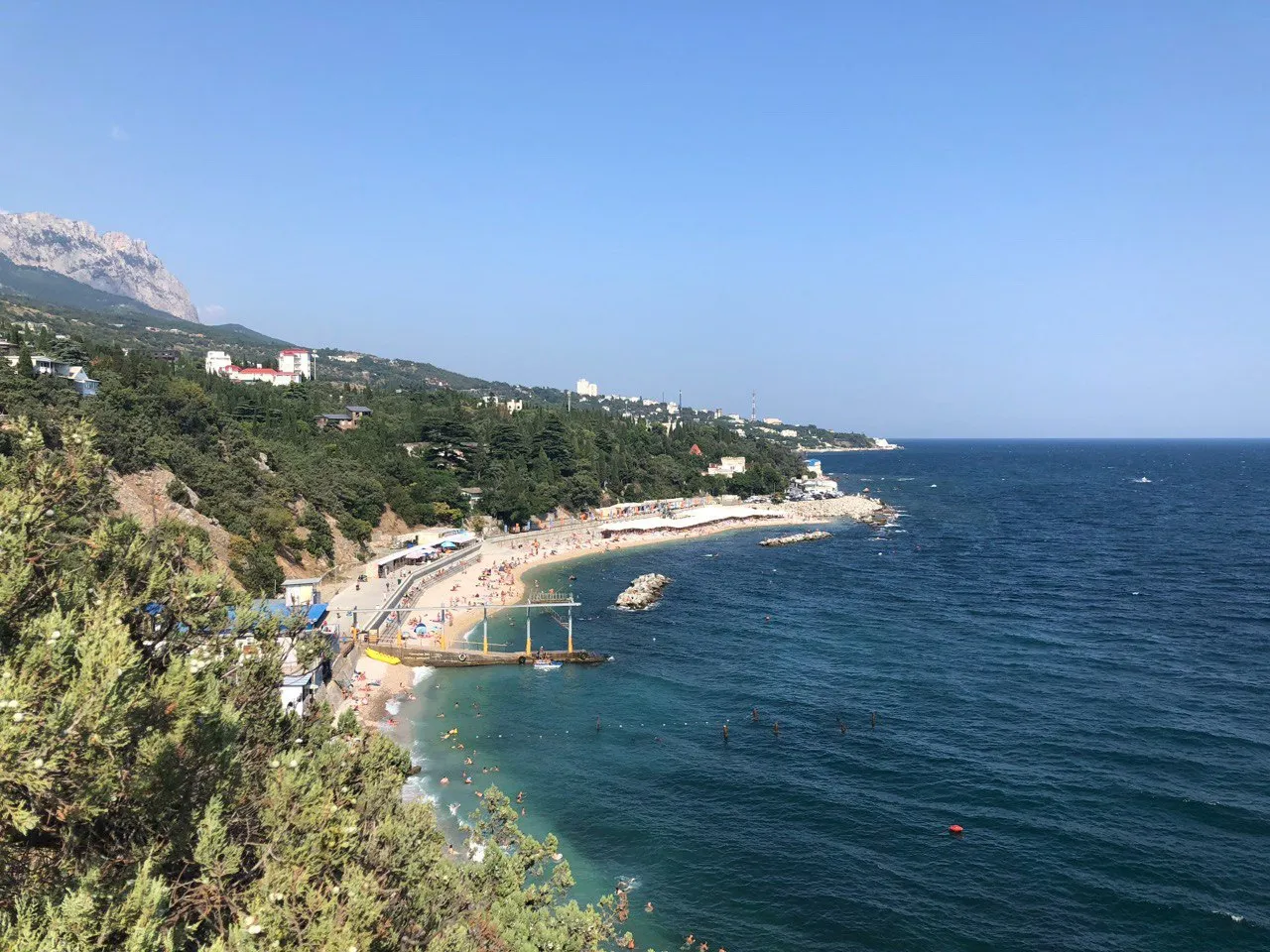 Этот курорт на Черном море легко заменит Анапу — чистейшие пляжи и нет толпы туристов