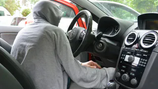 Отделался штрафом: рязанский автомойщик угнал иномарку