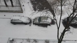 Никаких шашлыков и поездок на дачу: синоптики рассказали о морозе и снежном шторме на майские