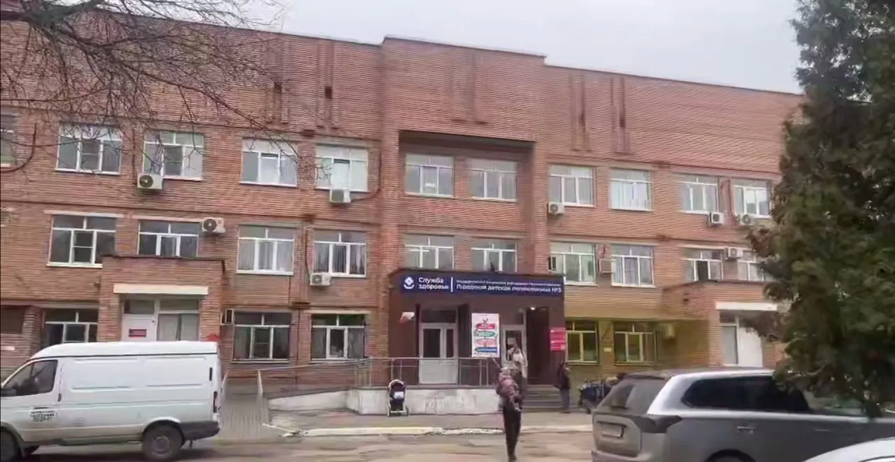 Поликлиника в запущенном состоянии, а жалобы рязанцев копятся годами: проверка показала полную разруху