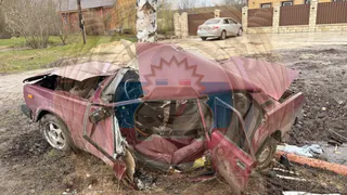 В Шиловском районе молодой водитель смял Жигули об дерево
