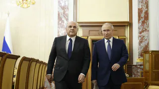 Пенсионеры хотят расцеловать Мишустина - он полностью пересмотрел подход к пенсиям: теперь пожилых ждет большой сюрприз