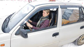 Автошколы предлагают выдавать начинающим водителям ограниченные права