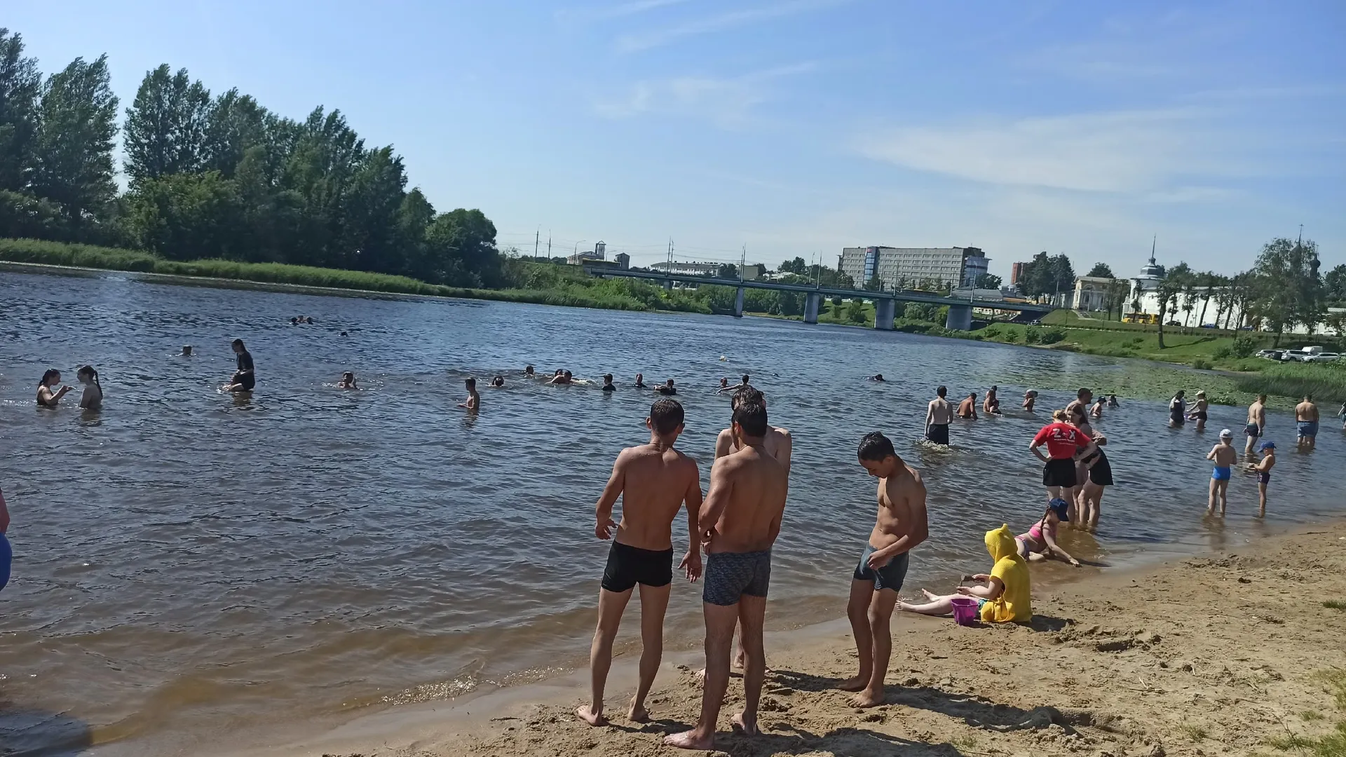 Забудьте про Крым и Анапу: нашли "русский Бали" с лазурной водой и бесплатными кемпингами - дорога в мае займет всего 4 часа
