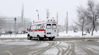 В Канищеве на улице Интернациональной внедорожник сбил женщину на остановке