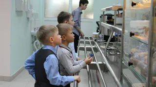 Итоги проверки: рязанские школьники хотят есть больше фруктов и отказались от тушеной капусты