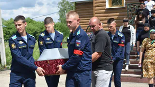 В Александро-Невском районе похоронили героически погибшего рядового Алексея Самохвалова
