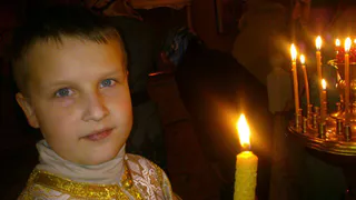 Рязанский школьник в выходные служит  в церкви пономарем