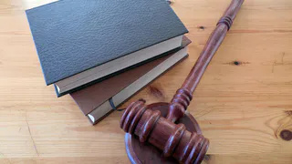 В Рязани экс-сотрудник ФСИН получил 3 года условно за взятки