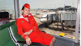 Бортпроводница  «Аэрофлота»: "Несмотря на падающие самолеты страха перед полетами нет"