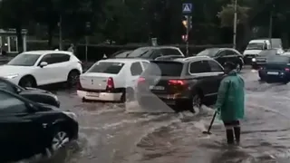 Мэрия объяснила подтопление улиц в Рязани случайным мусором