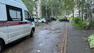 Человек пострадал при атаке беспилотников в Рязанской области: загорелось предприятие