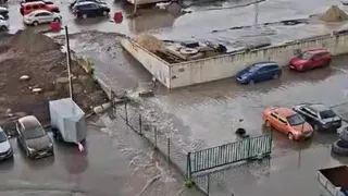 Дворы в рязанском Кальном снова затопило: Гидрометцентре объявили жёлтый уровень опасности из-за гроз