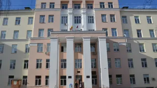 В рязанском кардиодиспансере ремонтируют кровлю