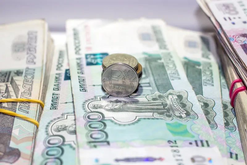 Новости пришли от Сбера: начиная с 9 июня, все владельцы банковских карт останутся без рубля