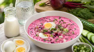 Готовую свёклу смешивают с огурцом, яйцом и кефиром: яркий холодный суп готовится за 10 минут