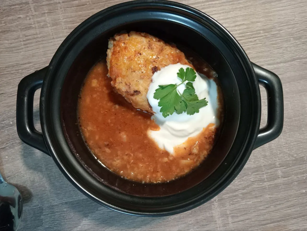 Без мяса и риса. В голубцы добавляю 1 штучку - гости съедают подчистую и не могут угадать секретный состав