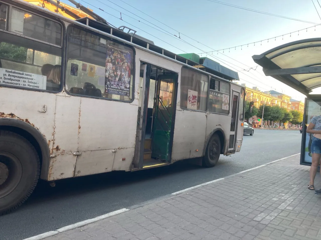 "Думала, оглохну": рязанка пожаловалась на шумный троллейбус