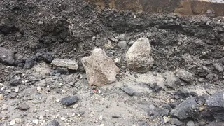 Очевидец: возле Арбитражного суда в Рязани нашли старинную брусчатку