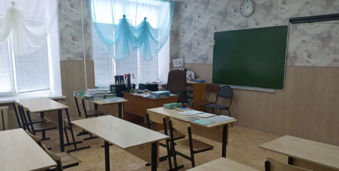 Начнет действовать строгий запрет: школьников ждет учеба по новым законам с 1 октября
