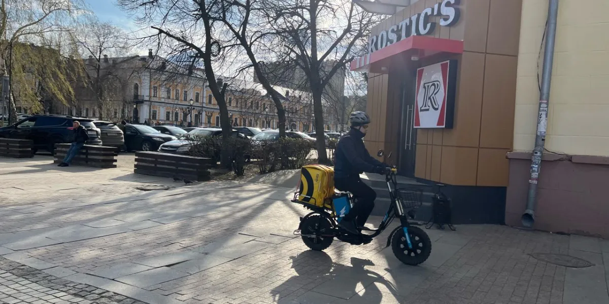 Работодатели предлагают рязанским курьерам в три раза больше, чем они ожидают
