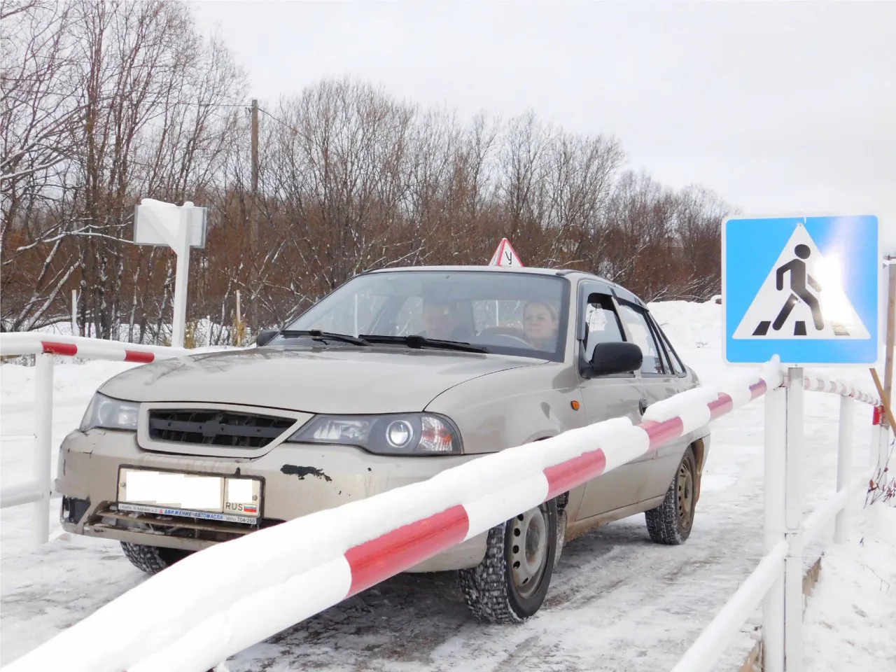 С 1 апреля в России изменились правила сдачи экзамена на права. Почему их критикует директор автошколы?