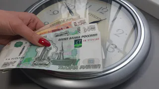 Какие выплаты россияне получат перед Новым годом