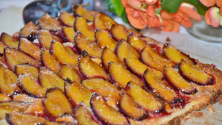 Вкуснейший сливовый пирог: десерт, покоривший весь мир – десятилетия возглавлял рейтинг десертов NYT 