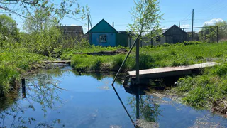 Большой грузовик сломал единственный мост в деревне Рязанской области
