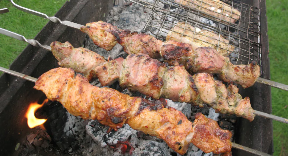 Сталин ел только такой шашлык: с этим маринадом мясо получается невероятно нежным и сочным