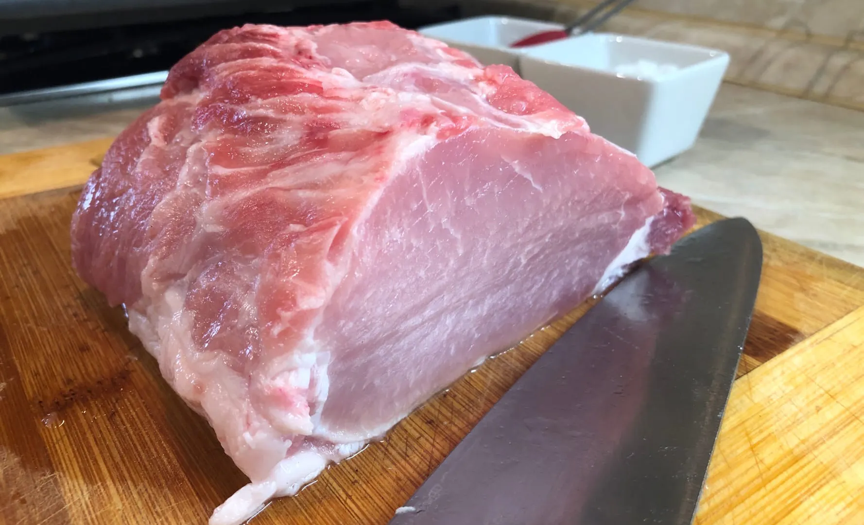 Ученые назвали самое вредное мясо — нельзя есть даже здоровым, а мы его покупаем каждый день и детям даем