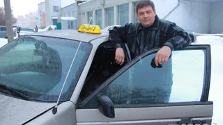 Таксисты рассказали о необычных находках – рязанцы забывают в машине не только вещи, но и домашних питомцев