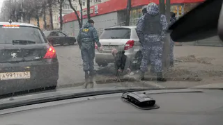 В Рязани сотрудники ГБР скрутили мужчину