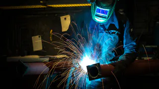 Жителям Рязани представили вакансии марта с зарплатой от 100 до 200 тыс. рублей