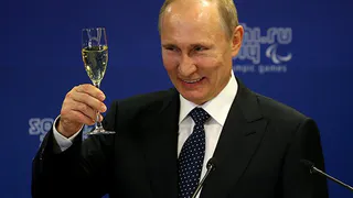 Кремль закупил шампанского по 37 тысяч рублей за бутылку