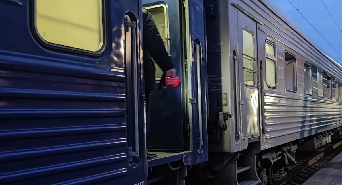 Такие вагоны не видела 30 лет: Съездила зимой из Крыма в Петербург на поезде - вот чему научили шумные соседи