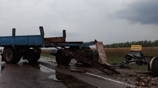 Смертельное ДТП Под Шацком - прицеп оторвался от "Камаза" и улетел в "Ладу Гранту"