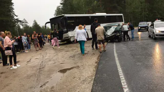ДТП под Рязанью - столкнулись пассажирский автобус и Нива