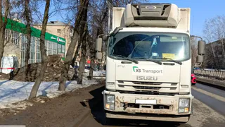 На улице Черновицкой в Рязани водитель грузовика насмерть сбил женщину