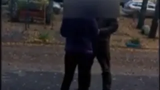 Рязанские полицейские поймали девушку, которая нелегально сбывала сим-карты. Видео