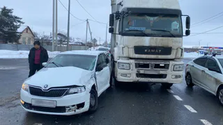 В Рязанской области в ДТП с грузовиком пострадали водитель и несовершеннолетний пассажир
